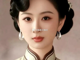 杨紫为了饰演好董竹君这个角色，在哪些方面做了特别的准备？