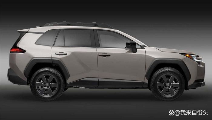 2026款丰田RAV4 Hybrid系统 丰田RAV4 PHEV 100KM续航 丰田RAV4外观设计语言 丰田RAV4内饰升级Toyota Safety Sense 4.0 丰田RAV4动力_rav4 2026空间变大