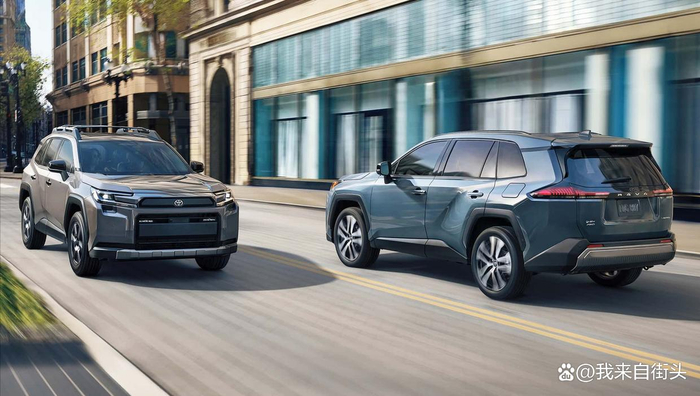 rav4 2026空间变大_2026款丰田RAV4 Hybrid系统 丰田RAV4 PHEV 100KM续航 丰田RAV4外观设计语言 丰田RAV4内饰升级Toyota Safety Sense 4.0 丰田RAV4动力