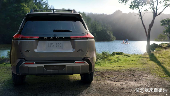 rav4 2026空间变大_2026款丰田RAV4 Hybrid系统 丰田RAV4 PHEV 100KM续航 丰田RAV4外观设计语言 丰田RAV4内饰升级Toyota Safety Sense 4.0 丰田RAV4动力
