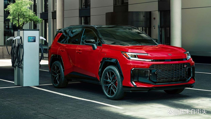 2.5L Hybrid引擎、320Hp马力的2026款丰田RAV4全球首发