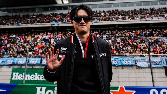 F1中国大奖赛时的周冠宇 新民晚报 李铭珅 摄