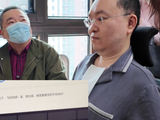 蔡磊见童年偶像董浩用眼控仪打出“我们都是看您的节目成长”!董浩鼓励蔡磊:你在拯救很多人,会有奇迹发生
