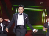 RAIN 《Hip Song +30 SEXY》260515 这哥完全不见老啊！