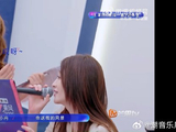 演员李小冉和歌手乌兰图雅的关系为什么这么好？