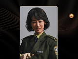 杨紫近年来在角色选择上如何从流量女王转向现实题材和文化传承类作品？