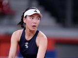 网球评论员和球迷对王欣瑜本场比赛的表现有哪些主要评价？