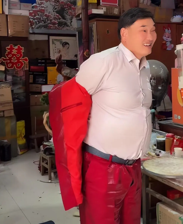  打开网易新闻 查看精彩图片 