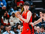 恭喜中国男篮！又一国产球员要冲击NBA！远赴马刺，联手文班亚马，NBA为何只对中国大个子感兴趣？