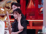 孟子义何与同框重现青梅竹马默契