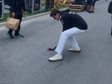 小红牛:回顾一下去年加拿大站的围场冰球大赛🏒 George cut👇🏻 visacashapprb