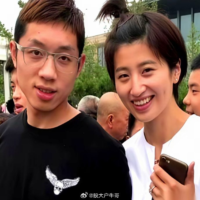 姚彦当年为许昕退役的选择，现在的她后悔吗？|里约热内卢奥运会|挂金牌|国乒队|里约奥运会|国乒_新浪新闻