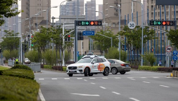 智能网联汽车测试，图片来源：视觉中国