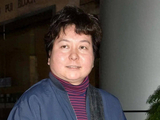 她没上过热搜,没结过婚,也没生过孩子。