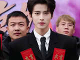 明明是亲姐弟，为何一航闯短剧圈光芒万丈，姐姐甘当素人？
