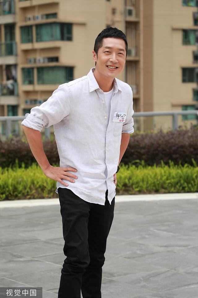 艺人马浚伟获任演艺专责委成员,网友:成功上岸公务员|香港|委员会|艺发局|节目|陈小春_新浪娱乐_新浪新闻