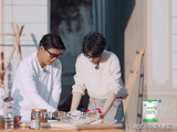 又会干活又会做人！《我们的爸爸2》何浩楠才是内娱最稀缺的少年模样