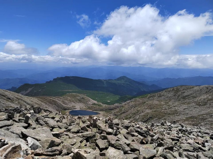 秦岭主峰太白山最高峰拔仙台风光。摄影：雷向阳