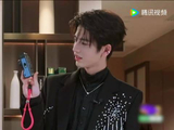 刘宇宁问张凌赫迷上摄影，金靖证实其热衷拍照