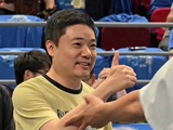 丁俊晖现身五棵松观战CBA京沪半决赛