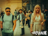演员宋郁河凭借《低智商犯罪》“文化型悍匪”方超火出圈，粉丝数从三千暴涨破万，被指撞脸张若昀