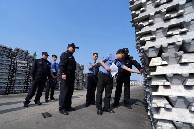 检察官现场核实财产扣押情况
