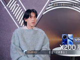 阿弗娄太注重细节，为新歌改编，极力丰富歌曲情感