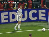 英超特有的定位球优势，短角球、门前的无球跑动都是在为蒂勒曼斯创造射门空间