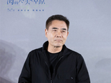 丁程鑫主演的电影《海的尽头是草原》主要讲述了什么故事？