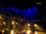 十五年前的今天(110521)，BEAST 带来的回归舞台