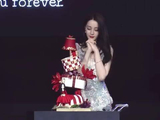 迪丽热巴生日周活动启动，星期巴乐园揭幕