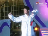 一颦一笑皆默契，一剑一舞尽深情，吴京谢楠神仙爱情太好磕