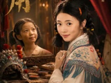 影后视后都在追《主角》被网友调侃“专业观众在线认证”_娱乐频道
