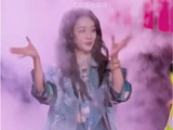 何炅李小冉亮相你好星期六，默契互动引热议