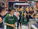 “南枝”“木生”现身深圳文博会!“南枝”饰演者在线回应被倪萍盛赞“最高级的表演”,现场人气爆棚!