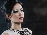 窦靖童是如何在音乐风格上平衡家族传承与个人特色的？