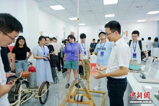 图为中学科技辅导员参与交流活动。活动主办方 供图