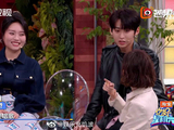 两件事同时进行还不慌，李小冉也太有综艺天赋了