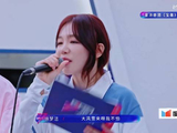 徐梦洁与四位音乐老师默契合作