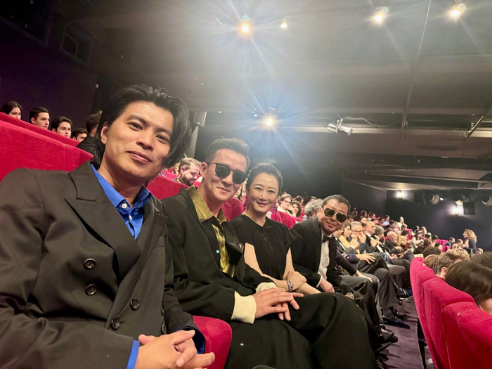 《都灵之影》主创仁科、茂涛、赵涛及贾樟柯导演在戛纳（从左至右）