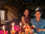 杜江晒照为妈妈庆祝70岁生日！霍思燕与婆婆同框合影笑容灿烂