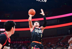 顶薪合同到期！深圳全力续约场均20+5+4国手，郑永刚靠他东山再起