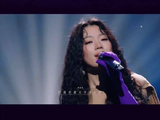 单依纯登台献唱《向日葵朝着夜》，《国乐无双》现场灯光如圣光倾泻