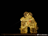 业内是如何评价王鹤棣在这次争议事件中的表现和成长的？