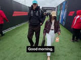 乔治拉塞尔与Carmen挑战Indy 500赛道绘画