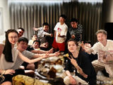 范志毅晒合照为鹿晗庆生，荣昊、易建联出镜|荣昊|范志毅|鹿晗|易建联|懂球帝
