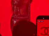 260526 🚨JENNIE 在香奈儿秀场派对上表演了她未发行的歌曲