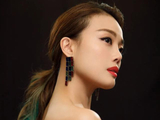 摄影师抓拍,41岁的容祖儿真年轻
