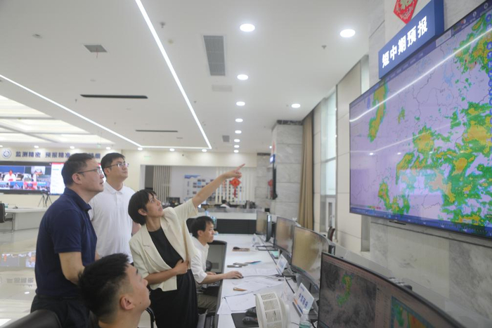 跟汛情“抢时间” 与洪水“比速度”——三湘大地防汛救灾一线扫描