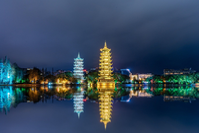 广西桂林日月双塔 东方IC